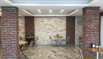 Restaurant & Cafe