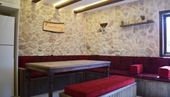 Restaurant & Cafe